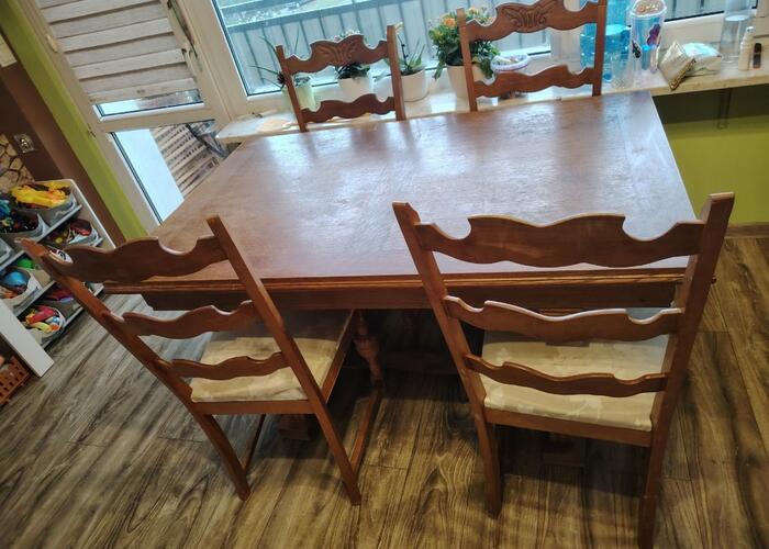 Grajewo ogłoszenia: Sprzedam stół dębowy o wym 140x86 cm, do tego są 4 krzesła i...